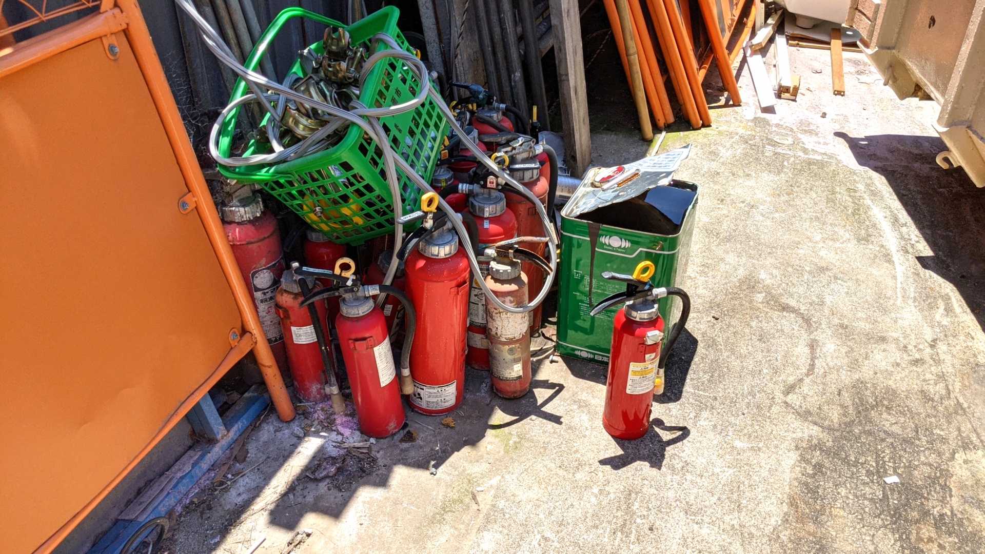 消火器リサイクルと廃棄方法