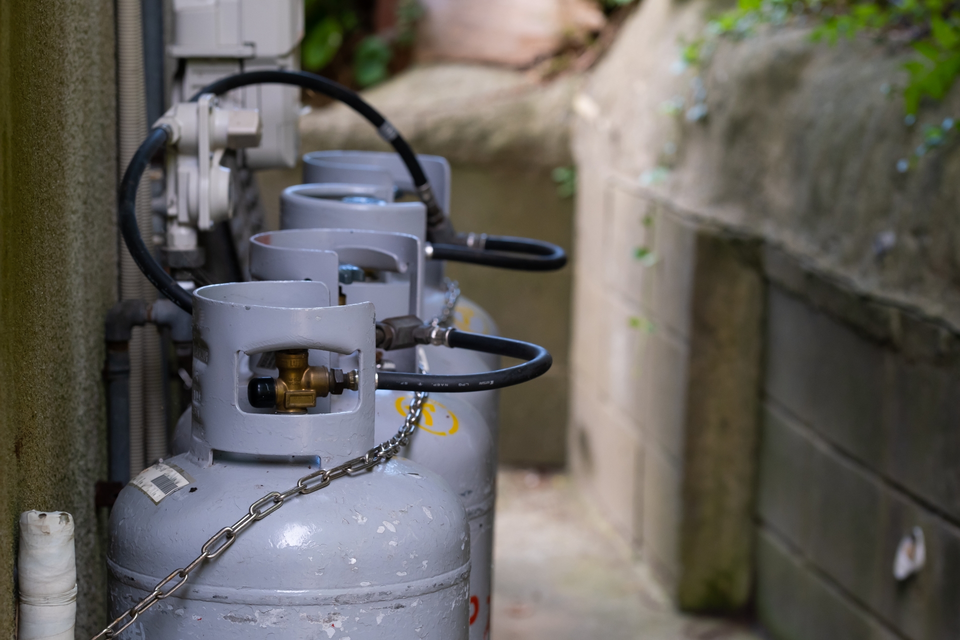 液石法と関連法規の関係性